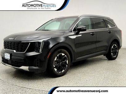 Used 2024 Kia Sorento S w/ Panoramic Sunroof Package