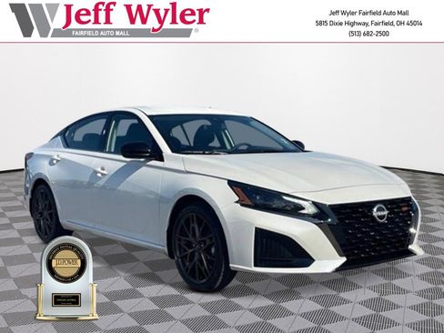 New 2025 Nissan Altima 2.5 SR w/ SR Premium Package image 1