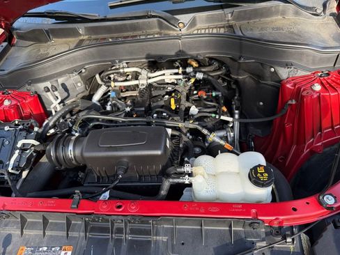 Used 2021 Ford Explorer XLT w/ Equipment Group 202A image 23