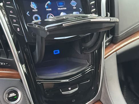 Used 2020 Cadillac Escalade Luxury AWD/4WD image 30