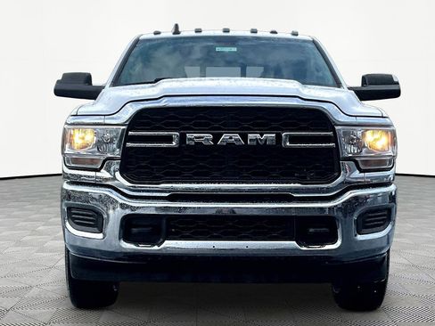 Used 2019 RAM 3500 Tradesman image 2