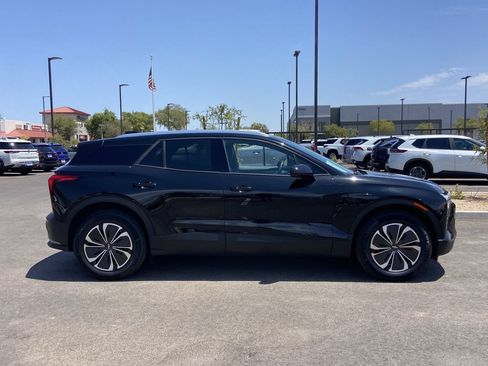 Used 2024 Chevrolet Blazer EV LT AWD/4WD image 2