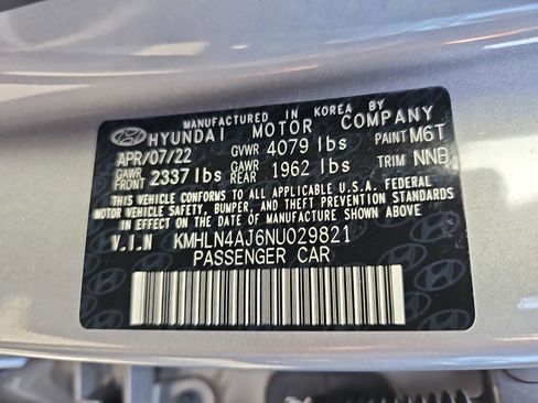 Used 2022 Hyundai Elantra Limited FWD image 43