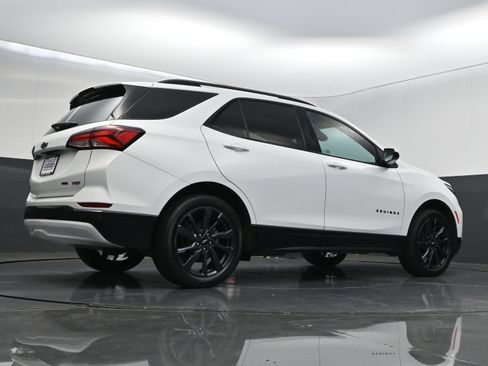 Used 2022 Chevrolet Equinox RS AWD/4WD image 43