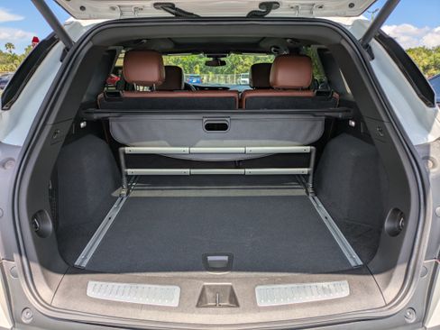 Certified 2023 Cadillac XT5 Premium Luxury AWD/4WD image 11