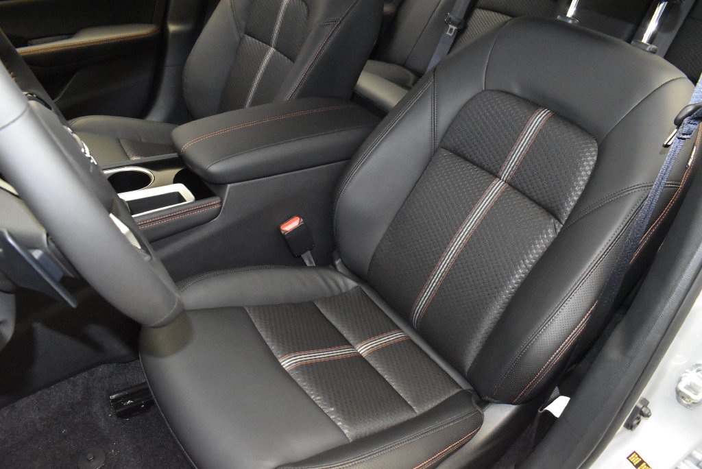 Used 2025 Nissan Altima 2.5 SR FWD image 14