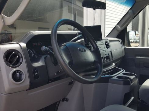 Used 2014 Ford E-150 and Econoline 150 w/ Power Group RWD image 15