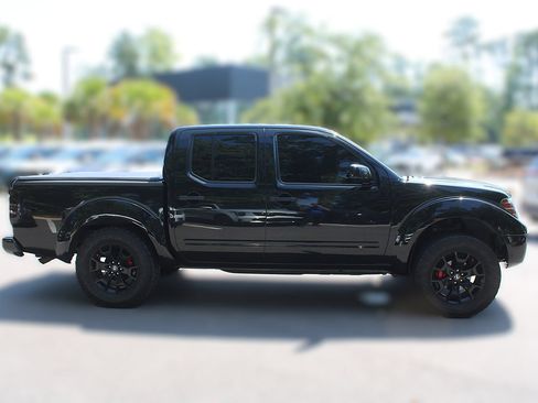 Used 2019 Nissan Frontier SV w/ Value Truck Package RWD image 14