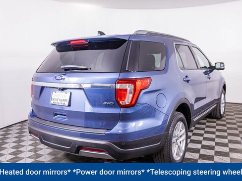 Used 2019 Ford Explorer XLT image 10