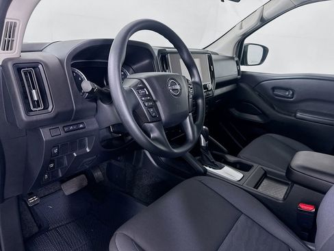 Used 2025 Nissan Frontier S image 9