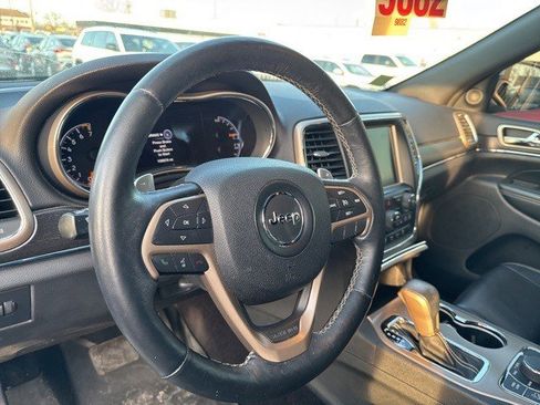 Used 2017 Jeep Grand Cherokee Limited image 13