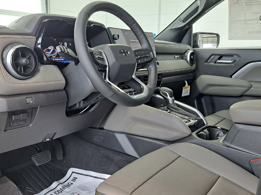 New 2026 Chevrolet Colorado ZR2 w/ Technology Package AWD/4WD image 7