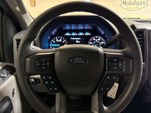 Used 2022 Ford F250 XL w/ STX Appearance Package RWD image 17