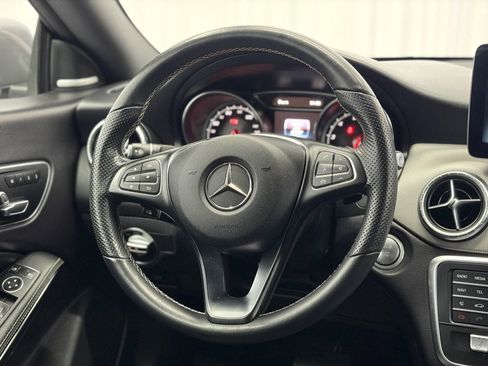 Used 2019 Mercedes-Benz CLA 250 4MATIC w/ Multimedia Package image 19