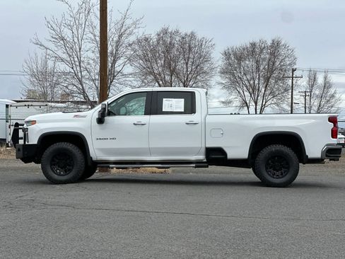Used 2022 Chevrolet Silverado 3500 LTZ w/ Z71 Off-Road Package image 5