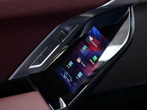 New 2025 BMW 760i xDrive image 24