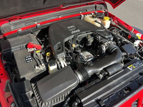 Used 2020 Jeep Gladiator Sport w/ Quick Order Package 24S image 27