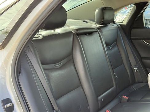 Used 2019 Cadillac XTS Luxury image 31