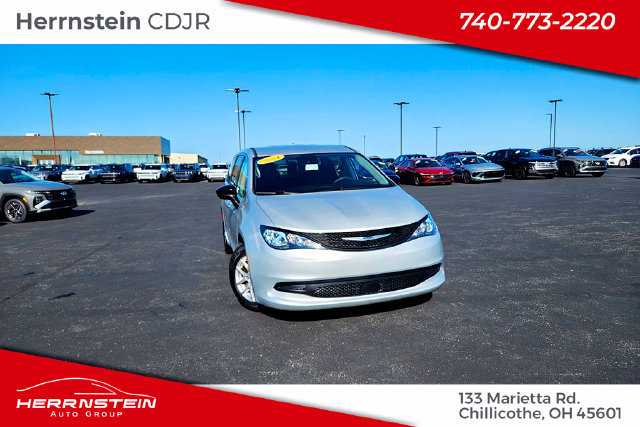Used 2024 Chrysler Voyager LX FWD image 1