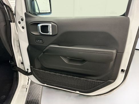 Used 2024 Jeep Wrangler Sahara w/ Technology Group image 33