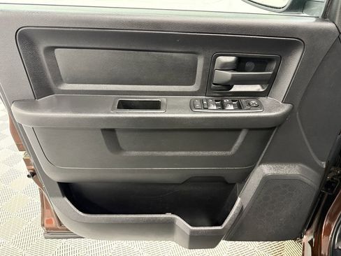 Used 2015 RAM 1500 ST w/ SXT Appearance Group image 9