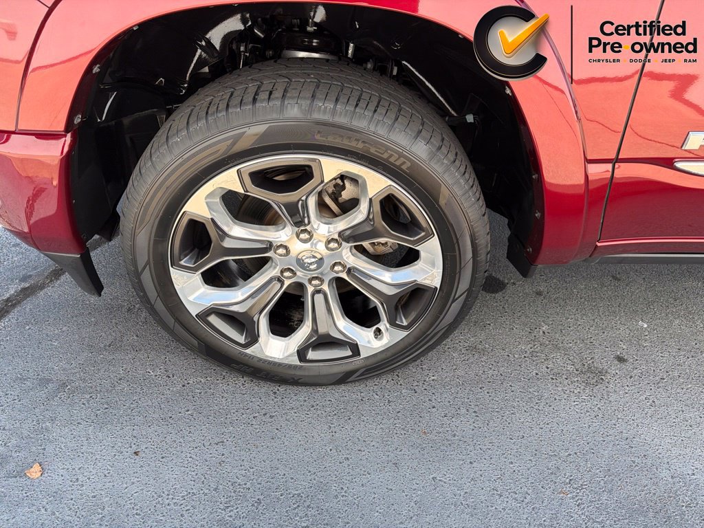 Used 2023 RAM 1500 Limited w/ Body Color Bumper Group AWD/4WD image 25