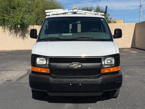 Used 2013 Chevrolet Express 2500 image 3