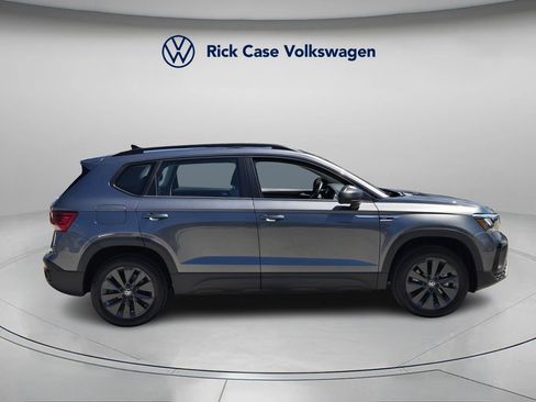 Certified 2024 Volkswagen Taos S image 4