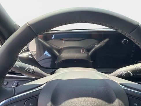 New 2026 Buick Envista Sport Touring w/ Convenience I Package FWD image 28