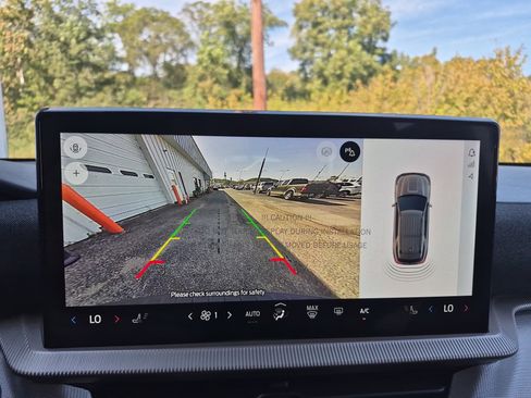 New 2025 Ford Explorer Active image 37