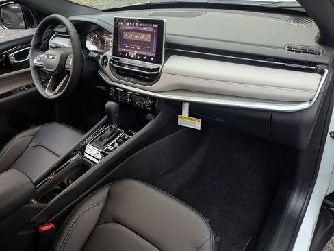 New 2026 Jeep Compass Limited w/ Mopar All Weather Package image 29