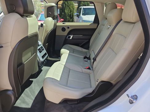 Used 2019 Land Rover Range Rover Sport HSE AWD/4WD image 25