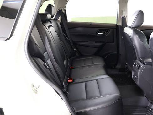 Used 2023 Nissan Rogue SV w/ SV Premium B Package AWD/4WD image 36
