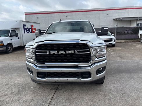 Used 2024 RAM 3500 Big Horn AWD/4WD image 2