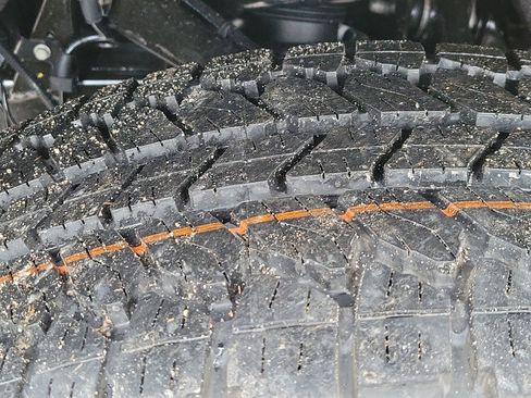 New 2026 GMC Canyon Denali w/ LPO, Denali Black Edition image 12