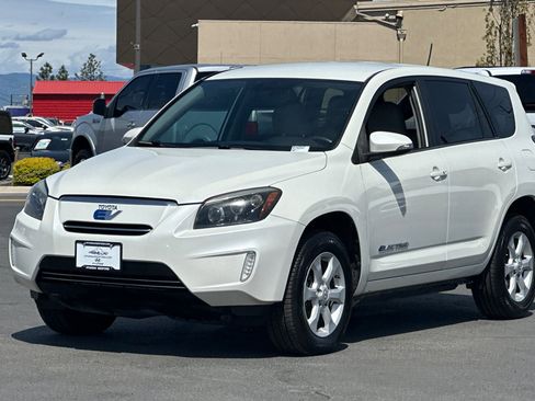 Used 2013 Toyota RAV4 EV FWD image 8