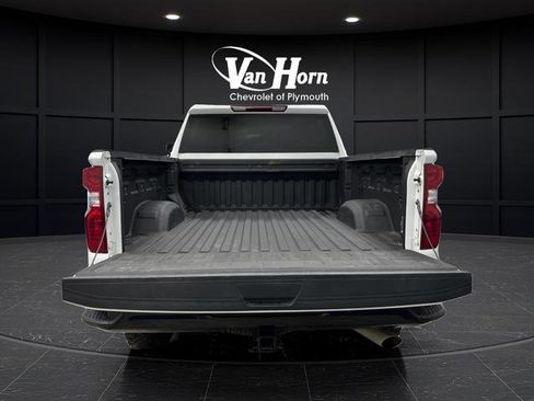 Used 2024 Chevrolet Silverado 2500 Custom w/ Custom Value Package image 12