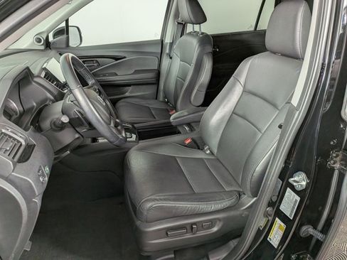 Used 2021 Honda Pilot Touring image 15