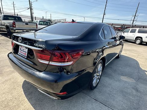 Used 2013 Lexus LS 460 w/ Comfort Pkg RWD image 5