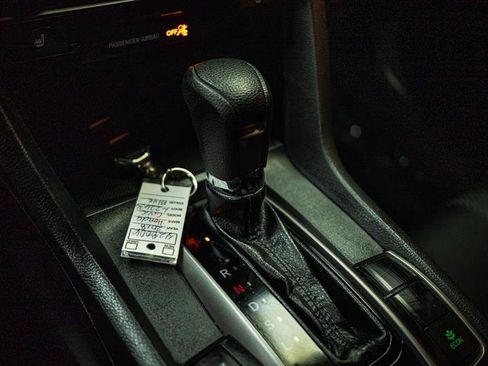 Used 2018 Honda Civic EX image 17