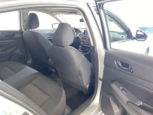 Used 2024 Nissan Altima 2.5 SV FWD image 18