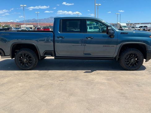 New 2026 Chevrolet Silverado 2500 LTZ w/ LTZ Plus Package AWD/4WD image 7