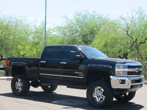 Used 2015 Chevrolet Silverado 2500 LTZ w/ Duramax Plus Package AWD/4WD image 4