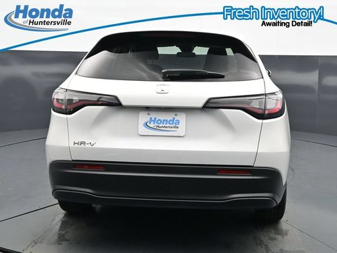 Used 2026 Honda HR-V LX image 8