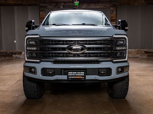 Used 2024 Ford F250 Platinum w/ Tremor Off-Road Package image 2