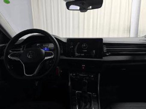 Used 2025 Volkswagen Jetta S image 16