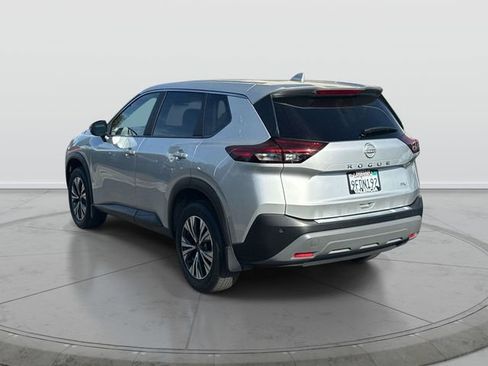 Certified 2023 Nissan Rogue SV image 5