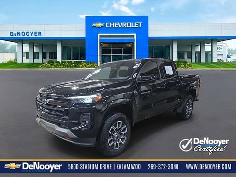 Used 2023 Chevrolet Colorado Z71 w/ Z71 Convenience Package 2 image 1