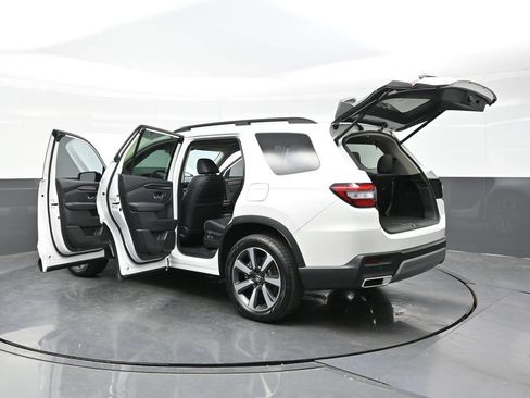Used 2023 Honda Pilot Elite image 51