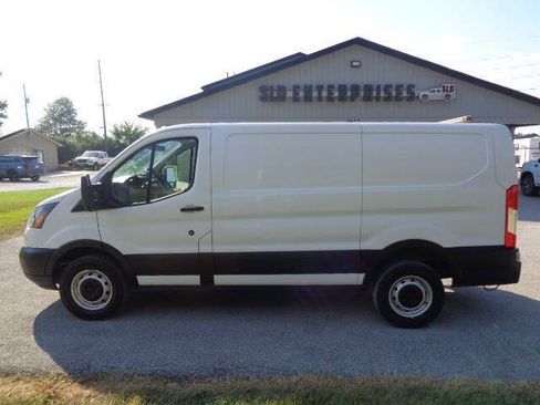 Used 2019 Ford Transit 250 130 Low Roof RWD image 2